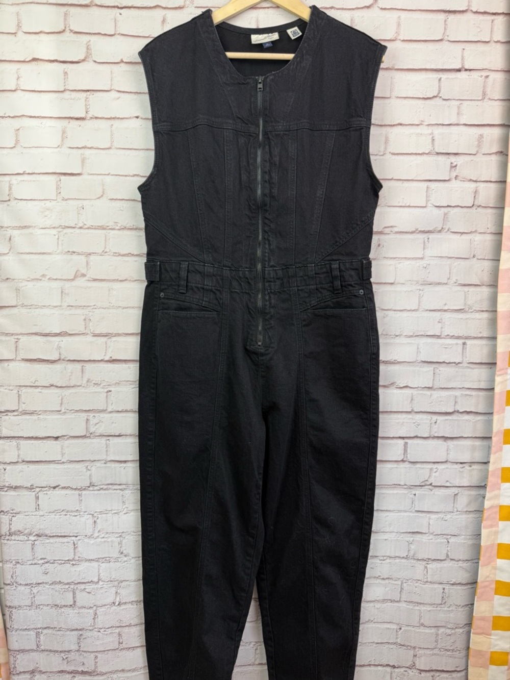 Universal‎ Thread Sleeveless Black Front-Zip Utility Jumpsuit